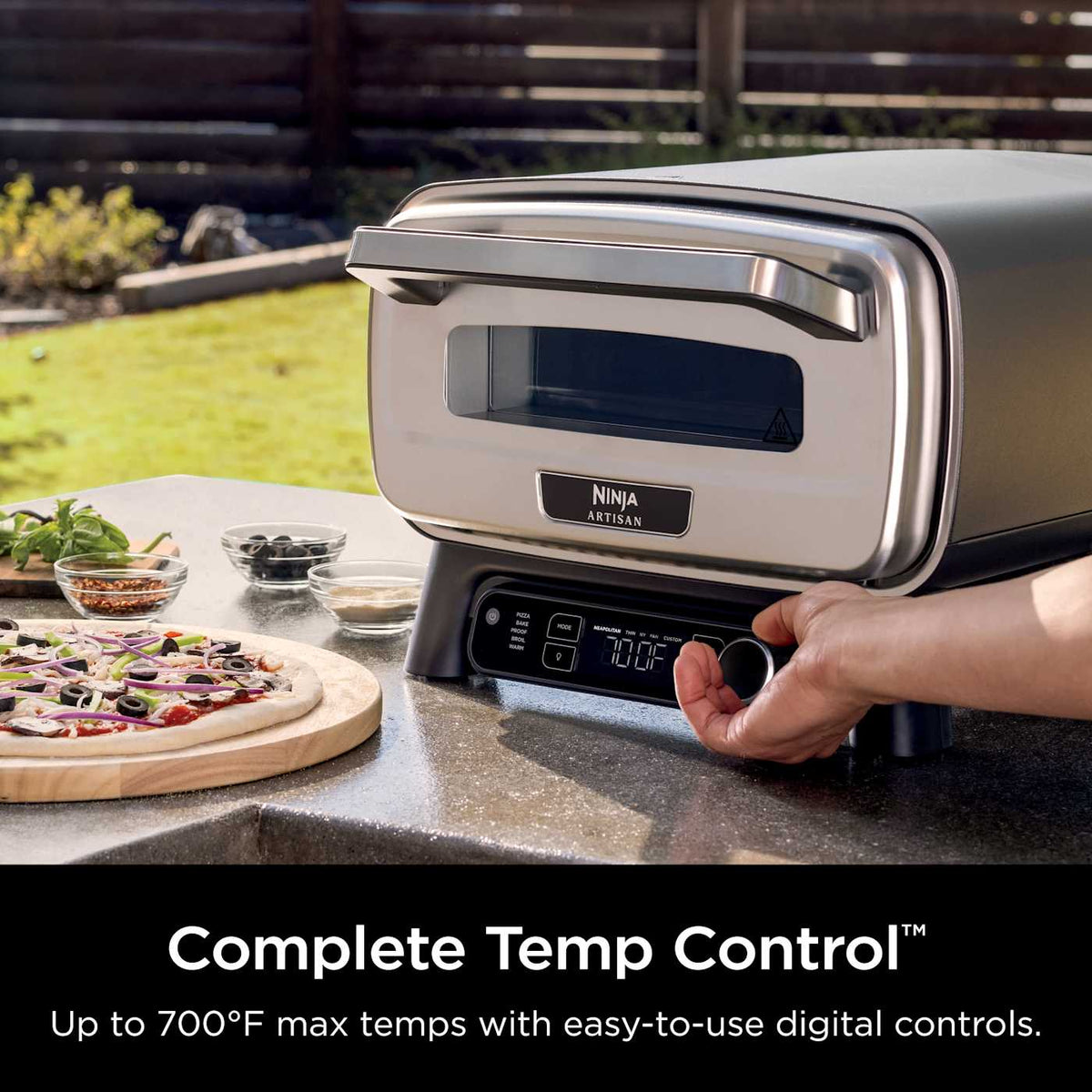 Ninja Artisan 5-in-1 Outdoor Pizza Oven
